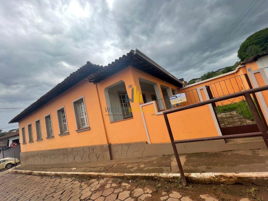 EXCELENTE CASA COMERCIAL