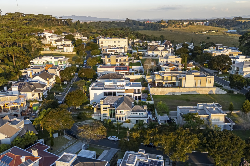 Casas para Alugar no Alphaville Graciosa: Preços, Processo e o Que Esperar