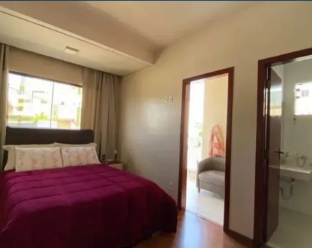 Casa com 4 quartos no Arvoredo