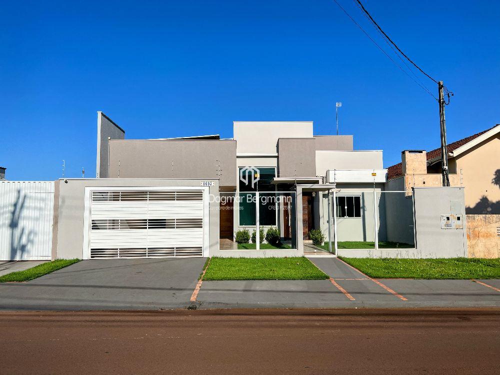 CASA COM PISCINA NO JARDIM GISELA
