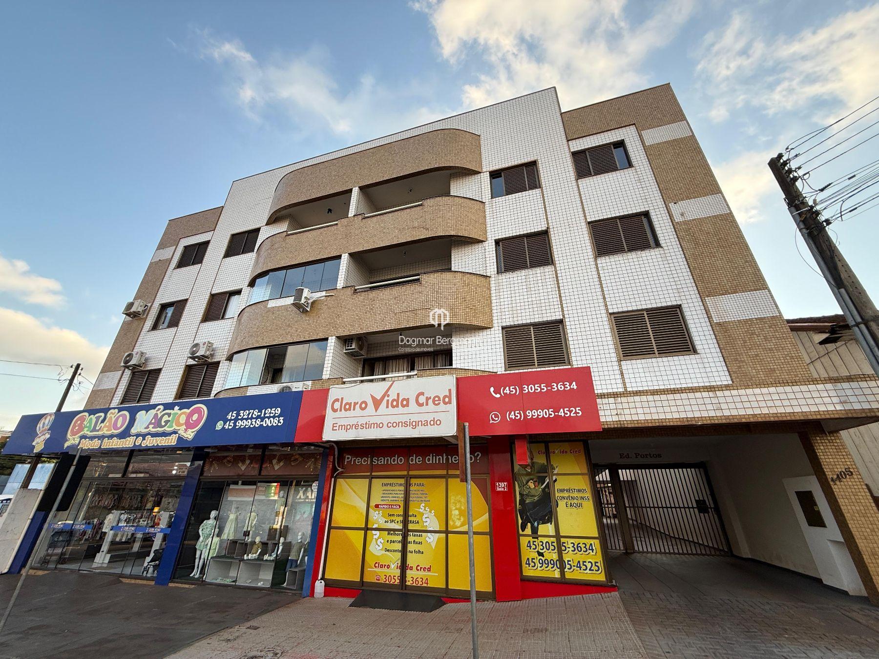 - - - APARTAMENTO COM 03 QUARTOS NO CENTRO - - - 