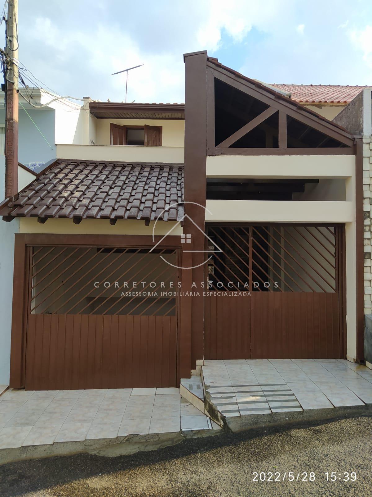Sobrado a venda, 4 quartos a 500m do shopping Palladium, Lindo...