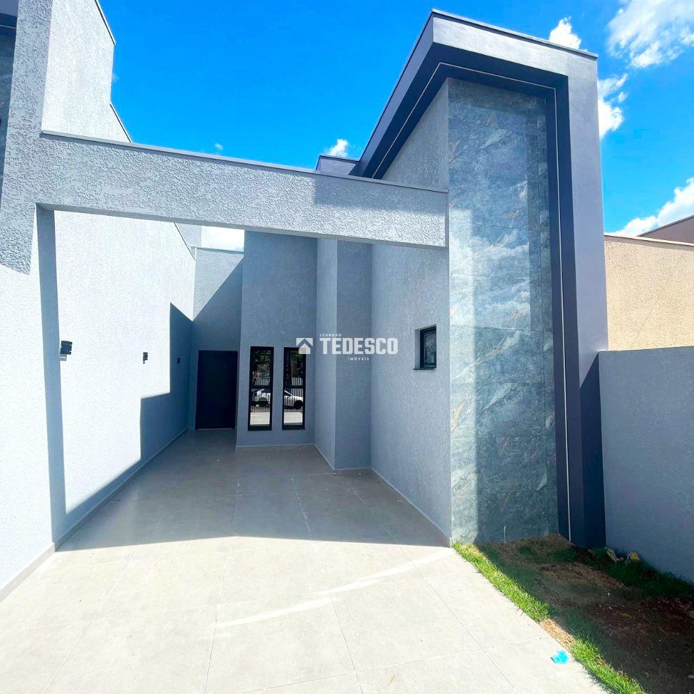 Linda Casa à Venda na Vila Industrial