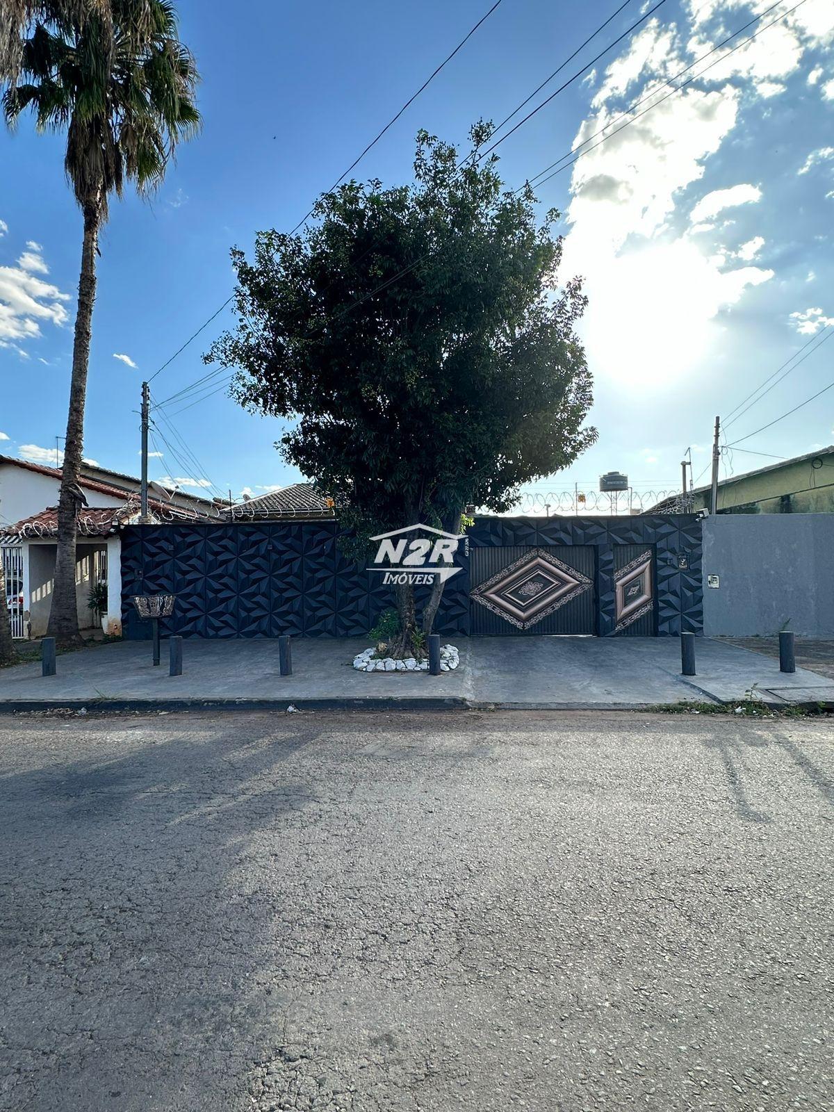 OPORTUNIDADE, CASA AMPLA E COMPLETA, NA REGI?O DO BURITI SHOPP...