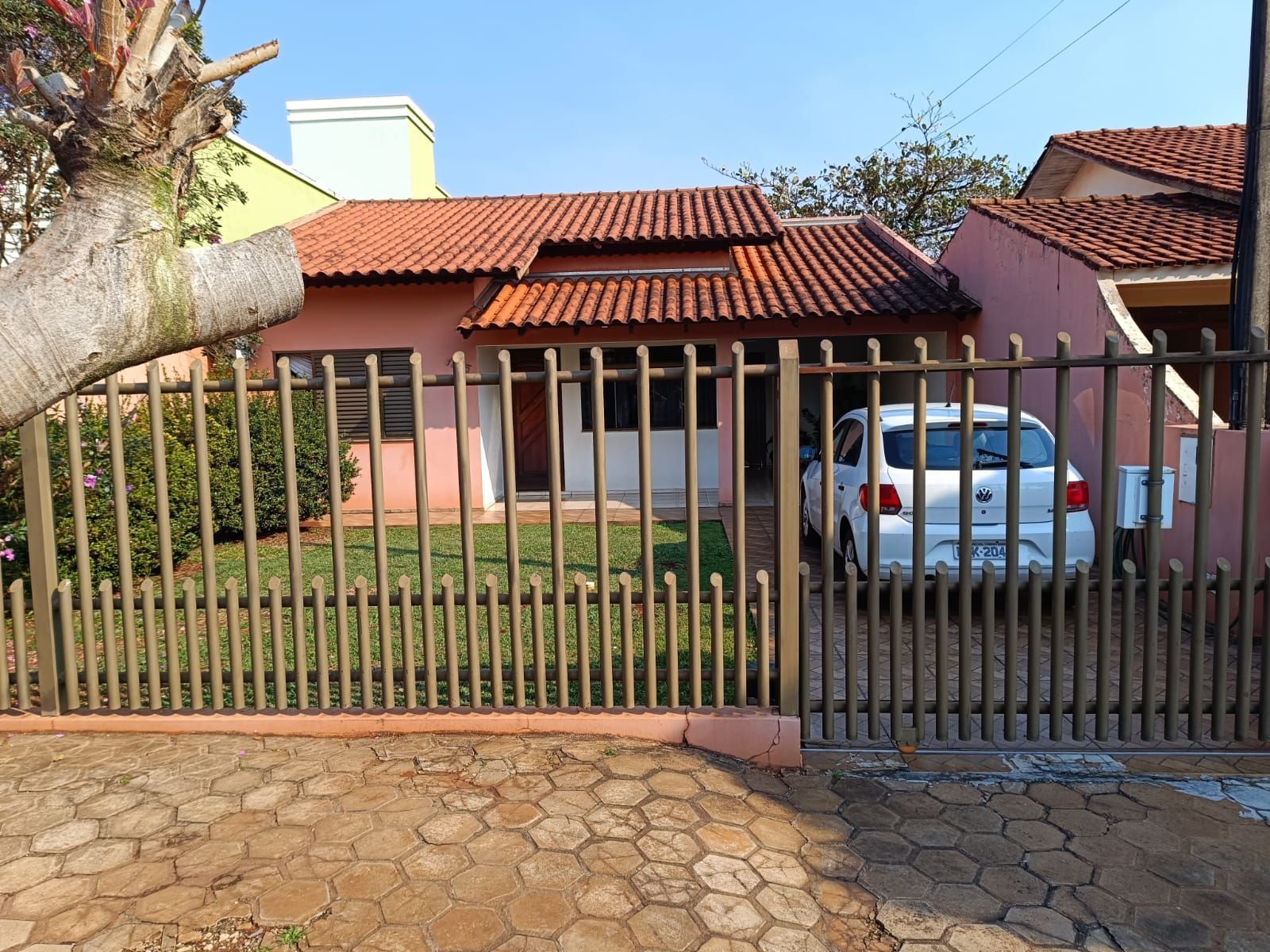 An image of a house listing