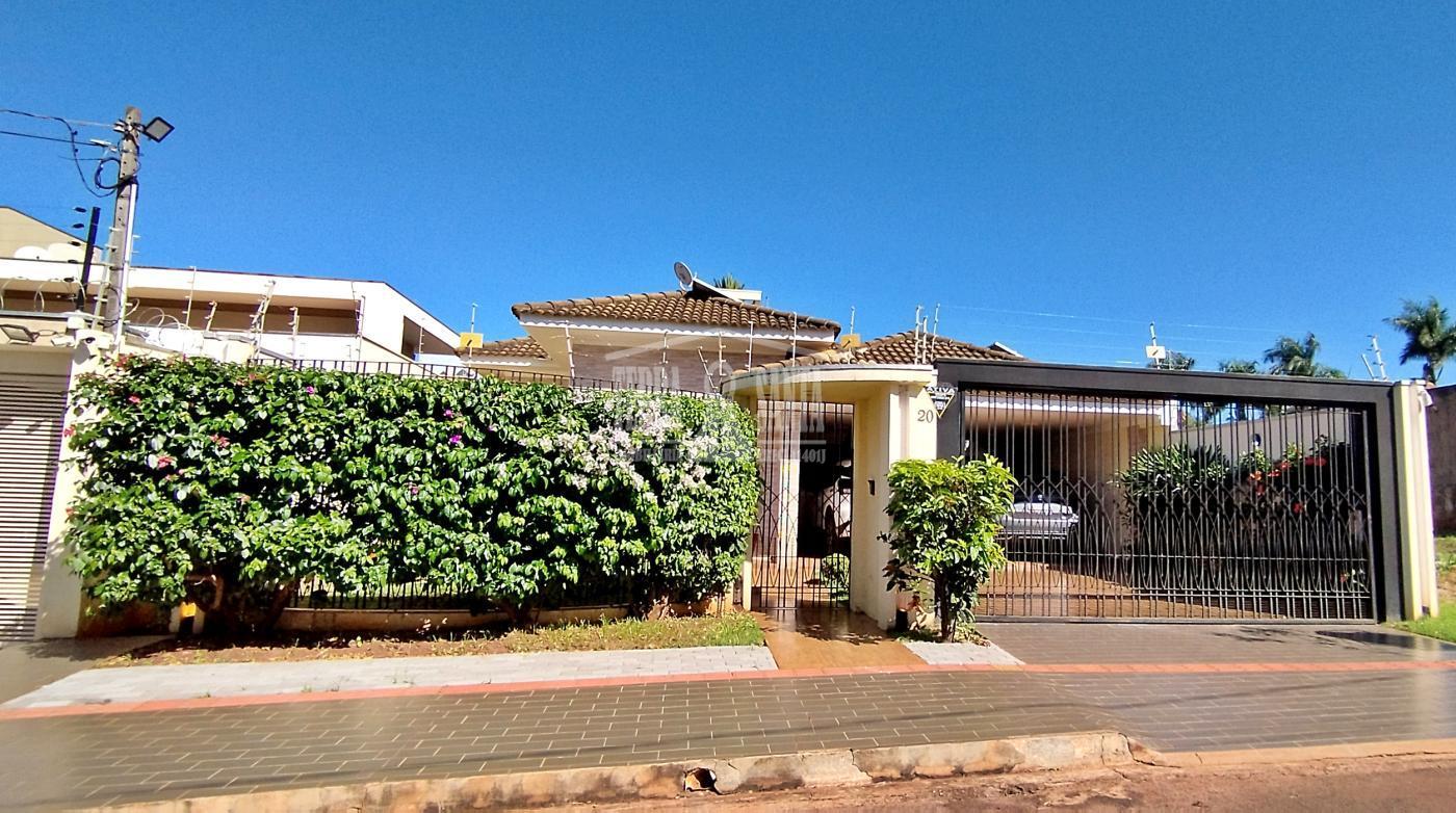 Casa para Venda em Dourados / MS no bairro Jardim Mônaco