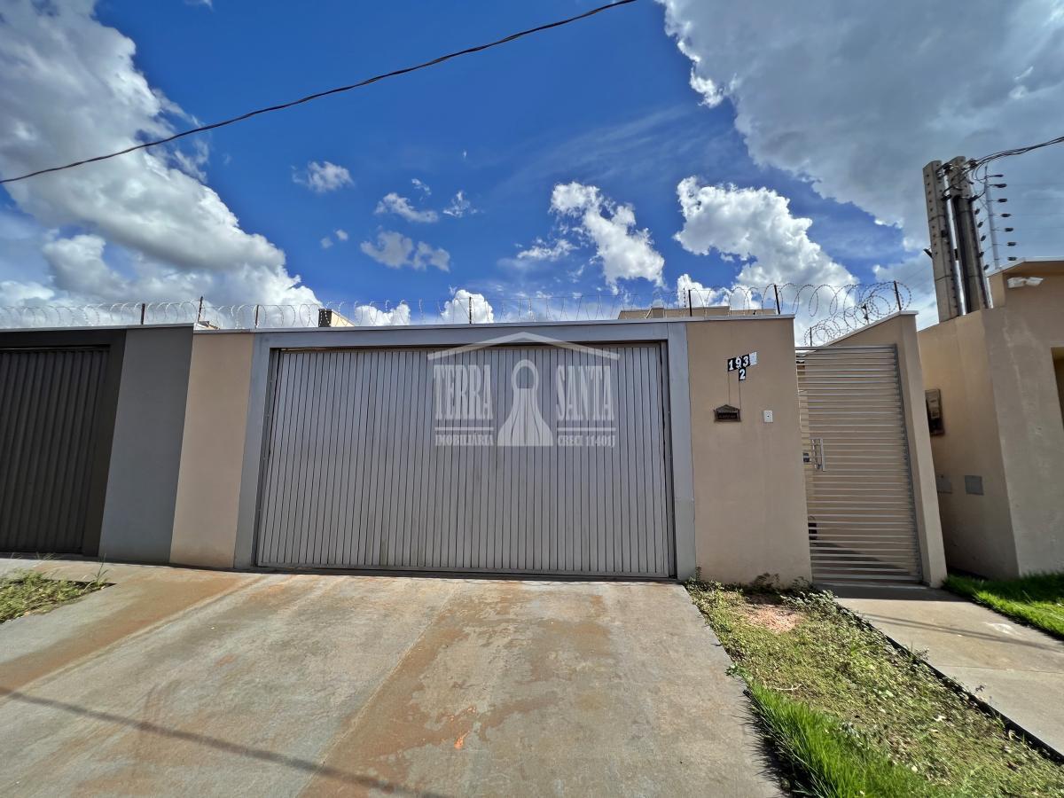 Casa para Venda em Dourados / MS no bairro Monte Carlo