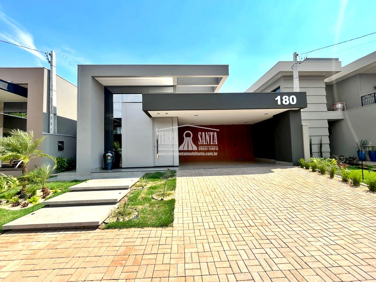 Casa NOVA para Venda no Porto Madero, em Dourados MS.