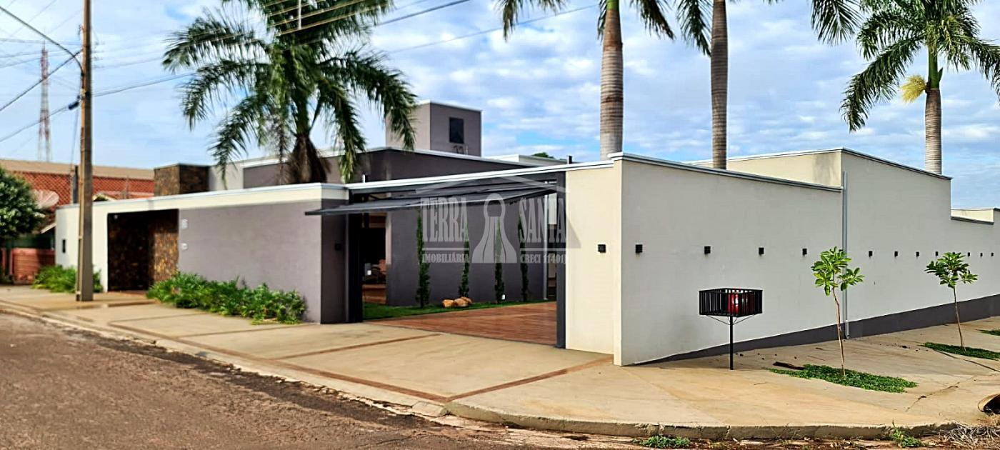 Casa para Venda em Glória de Dourados / MS no bairro Centro