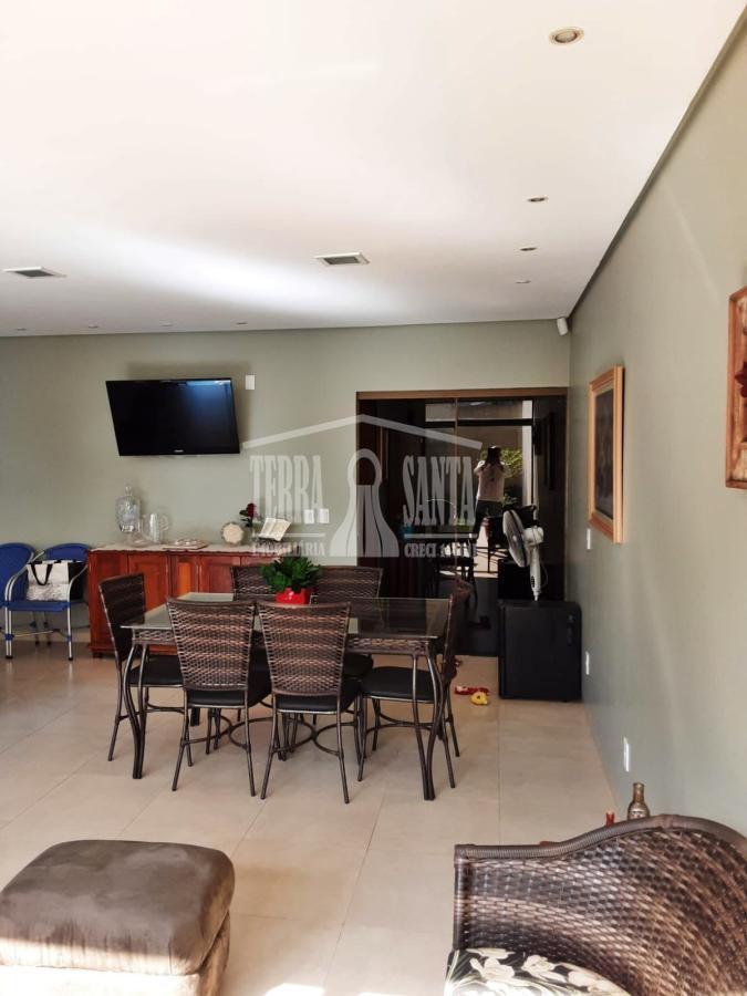 Casa para Venda em Dourados / MS no bairro Jardim Mônaco