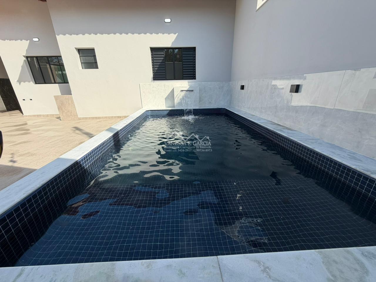 Casa dos sonhos no Jardim Suarão, Itanhaém  A poucos passos da praia! 🌊🌴  