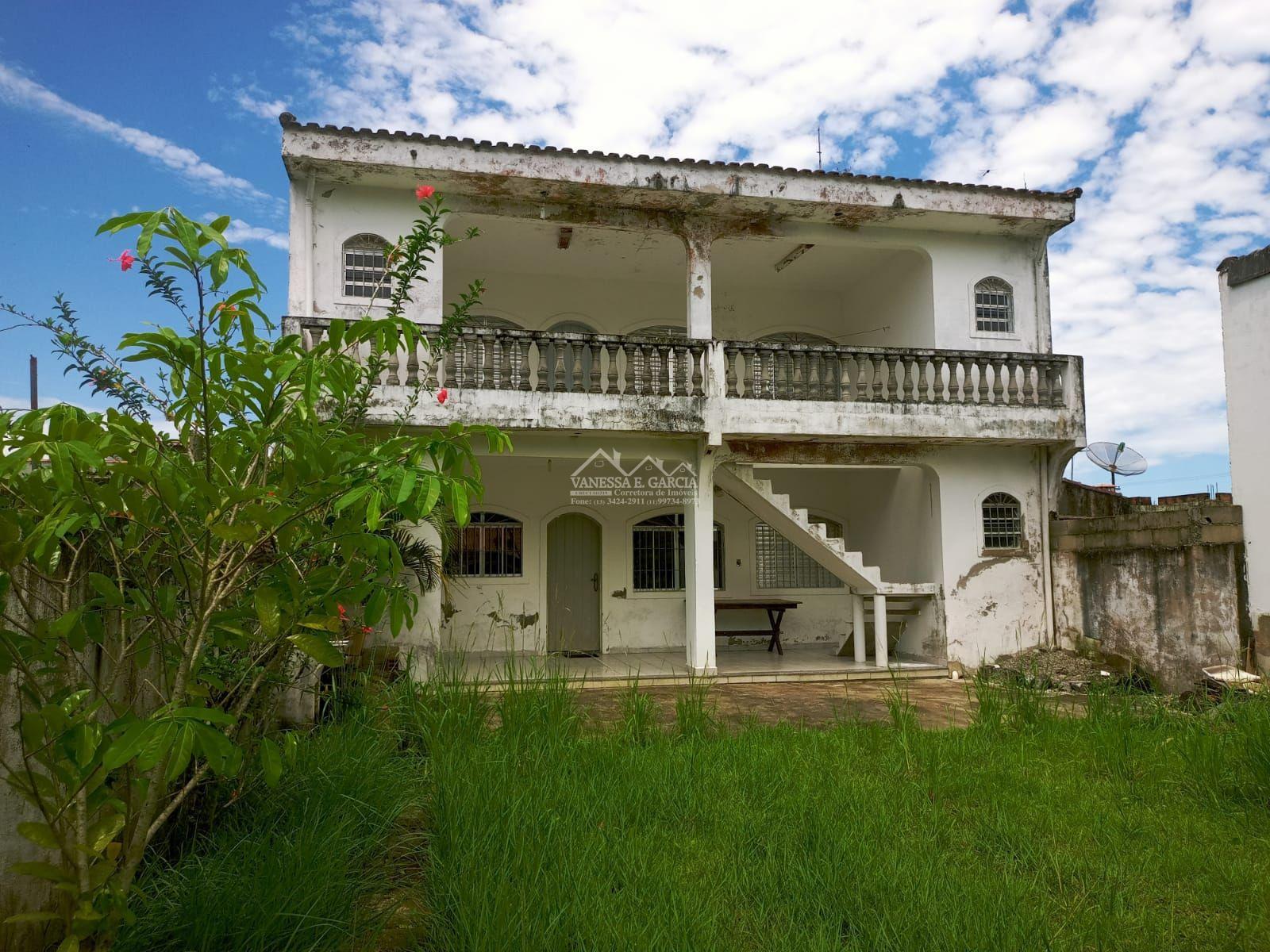  Casa na praia 🏖️. Itanhaém -SP- 700 MTS da pista, rua pavimentada.