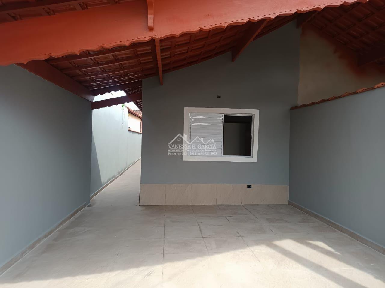 Belíssima Casa na Cidade de Mongaguá, (Lado serra) 320 Mts da Pista.💰410.000,00