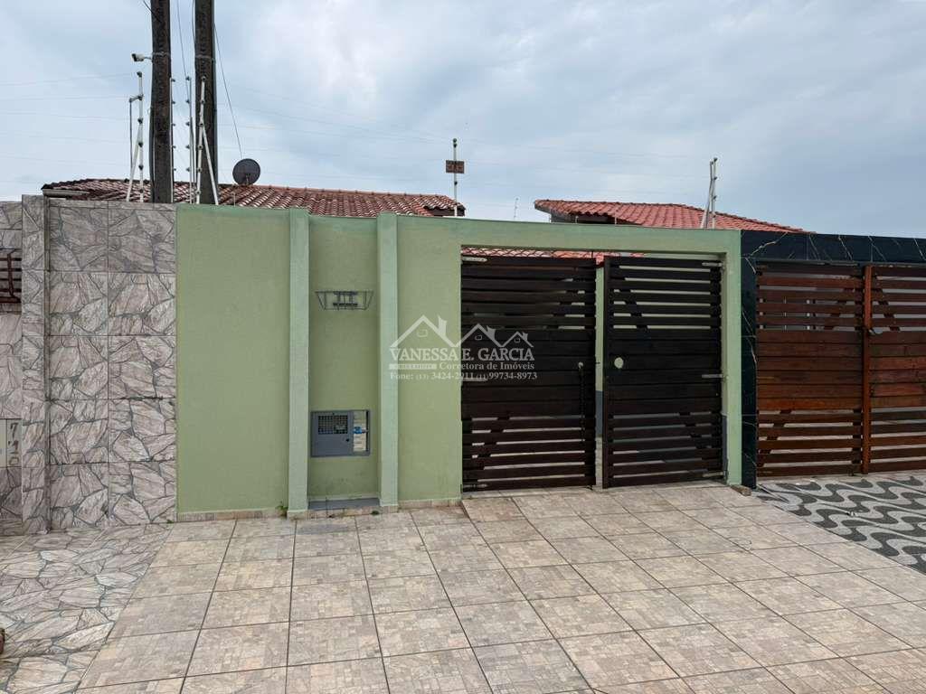 Casa na Cidade de Mongaguá (Lado serra) 100 mts da Pista. 💰450.000,00.