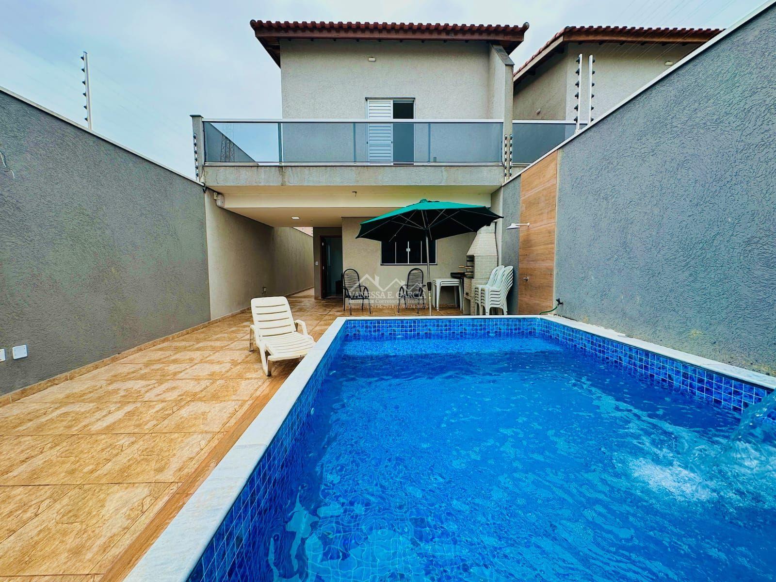 CASA À VENDA PRAIA GRANDE - SP 200 Metros da Praia🏖️  Casa com piscina