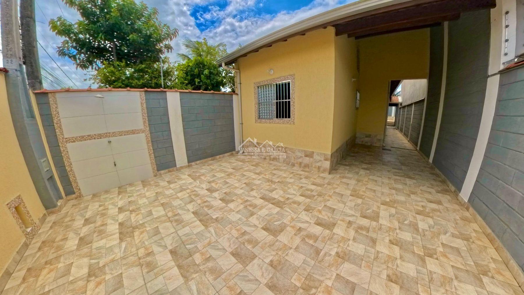 Belíssima Casa com Piscina na Cidade de Itanhaém💰360.000,00