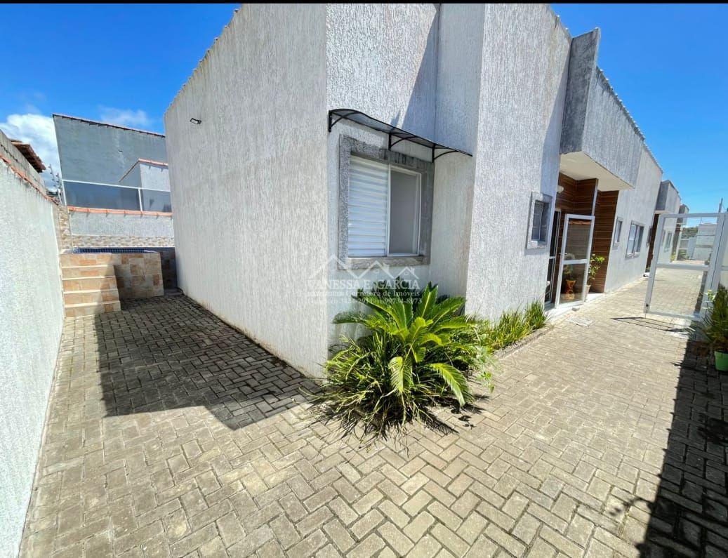 Belíssima casa em condomínio na Cidade de Praia Grande. (lado serra) 💰240.000,0
