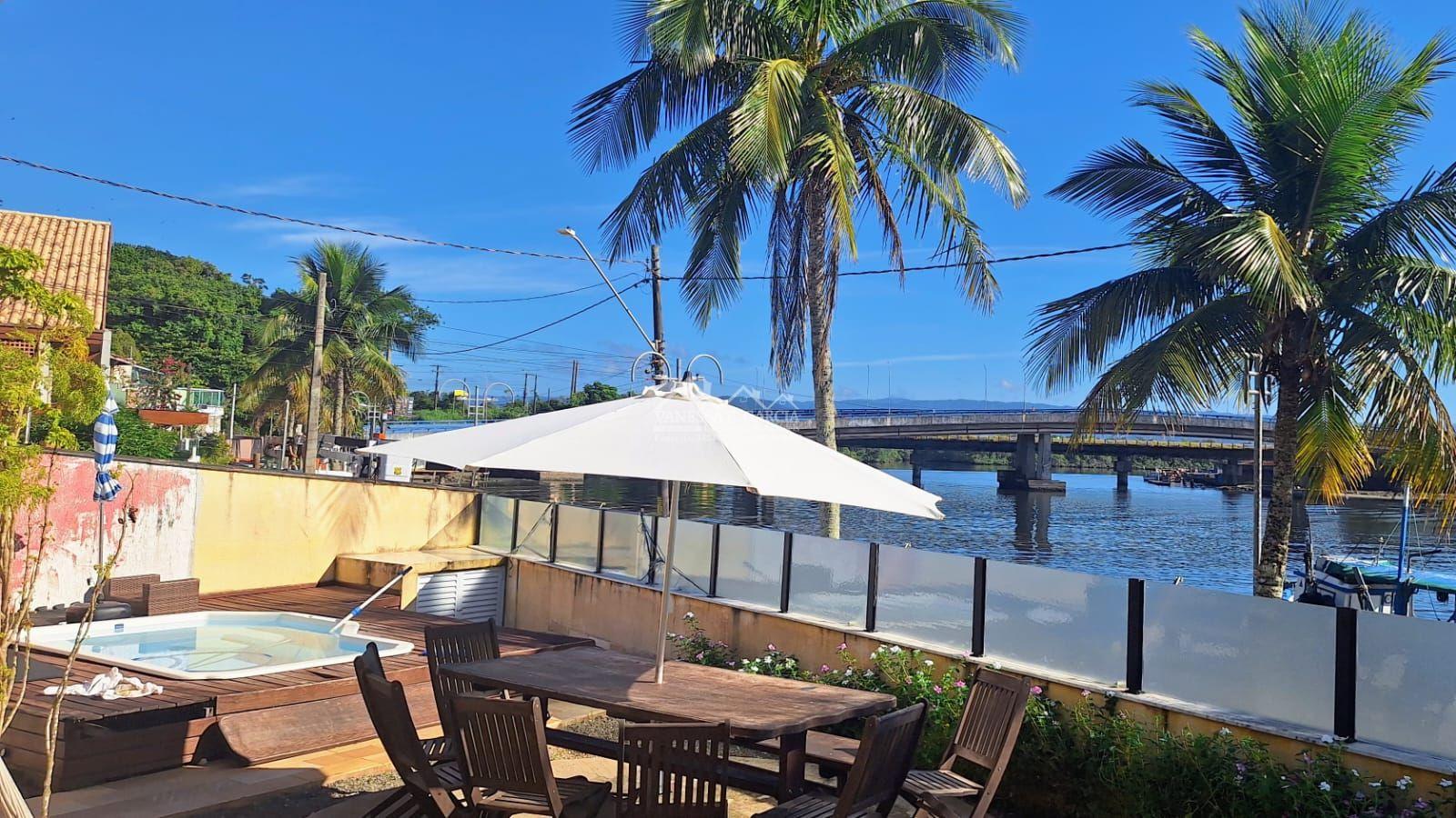 Oportunidade Kitão na Cidade de Praia Grande, (lado praia) 200 mts da Praia. 💰1