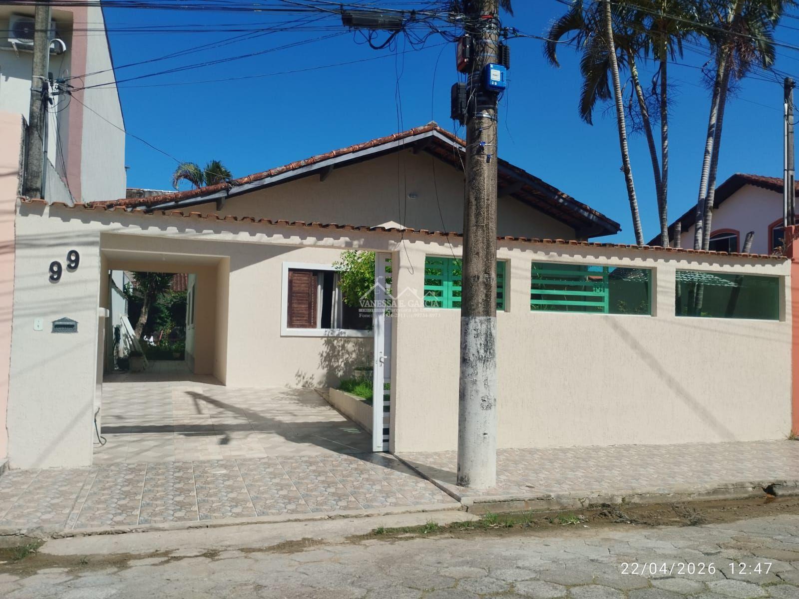 Casa em Mongaguá - 219,500,00