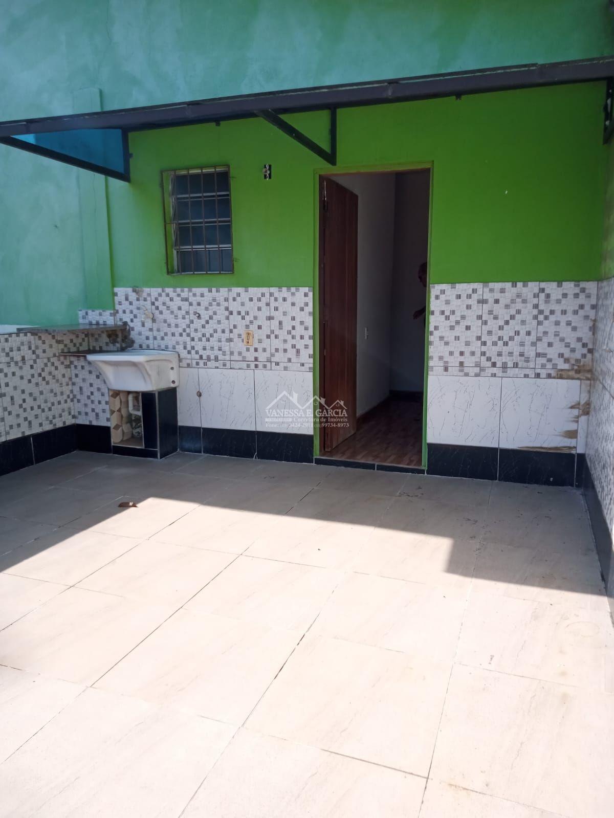 Vendo Belíssima Casa na Cidade de Itanhaém, 450 mts da praia do Balneário Cibrat