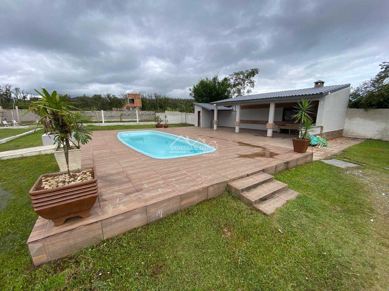 Belíssimo apartamento na cidade de Mongaguá (lado serra) R$180.000,00 Descrição 